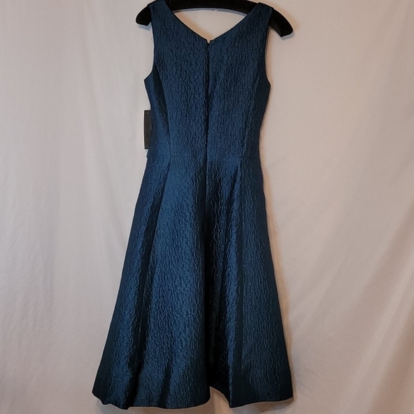 Teri Jon Sleeveless V Neck Cocktail or Holiday Dress - Picture 9 of 17